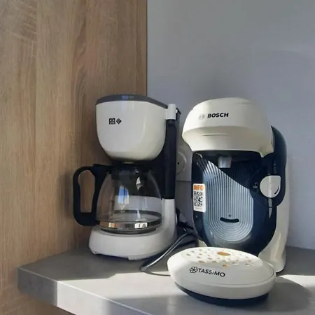 Ma Maison Au Bord De La *